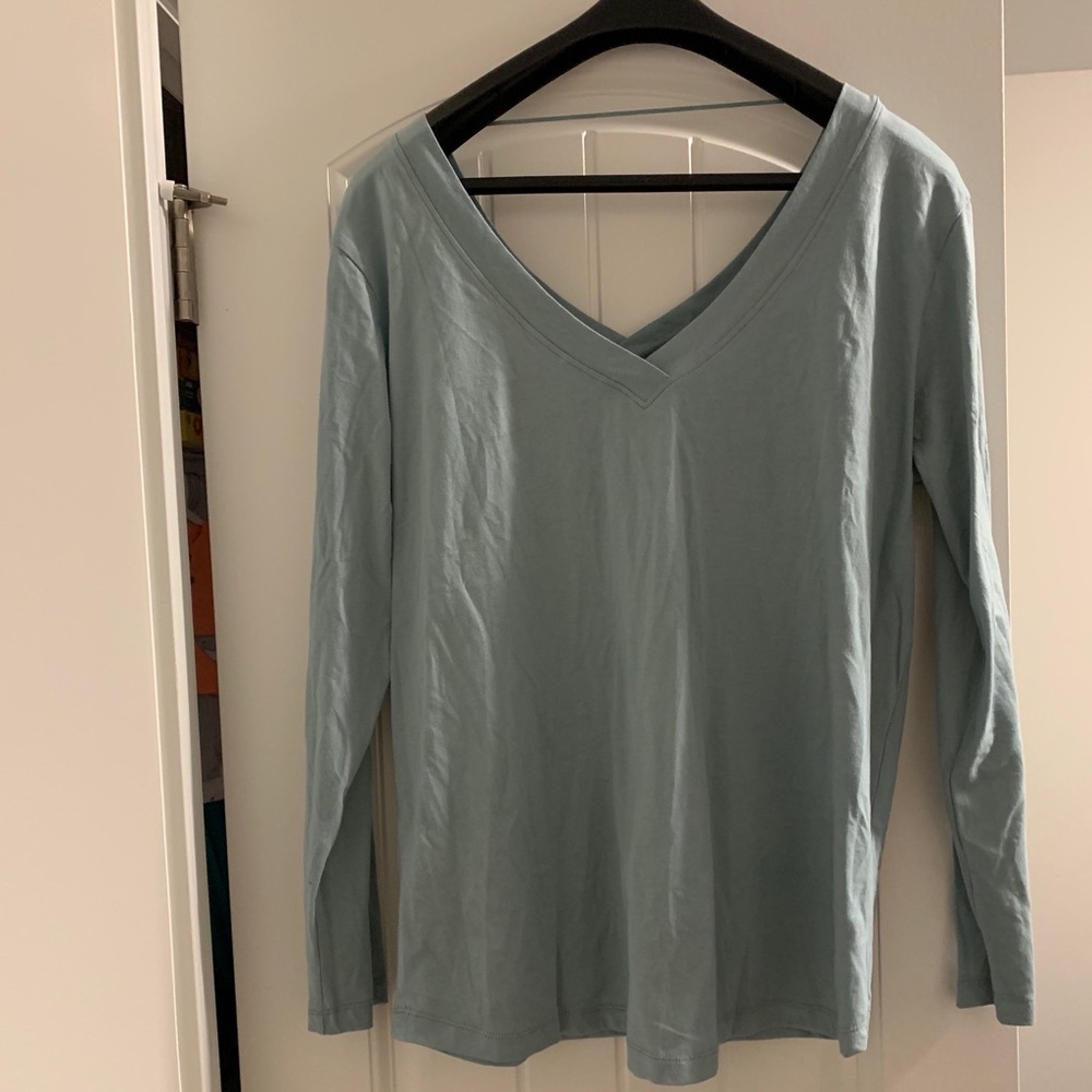 Off shoulder reversible top